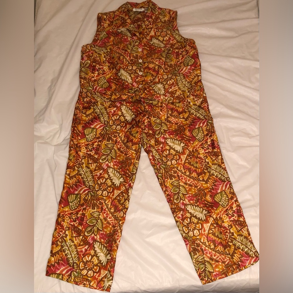 Selene Sport Multicolor Floral Print Cropped pant and top set